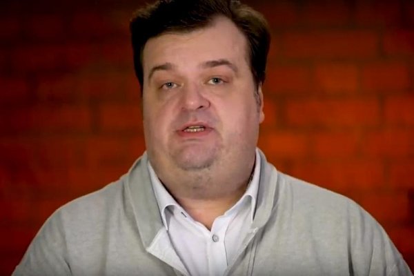 Василий Уткин сдержал обещание и сбрил бороду
