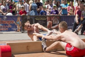 В Армавире состоялись первые состязания по мас-рестлингу