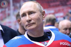 Владимир Путин забил 8шайб в матче Ночной хоккейной лиги в Сочи