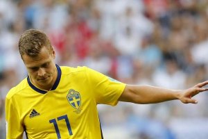 Полузащитник футбольного клуба «Краснодар» Классон получил травму во время матча за сборную Швеции