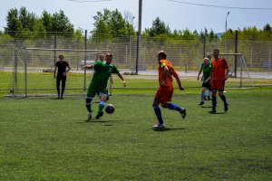 Сегодня состоялись перенесенные встречи 2 тура третьего открытого чемпионата города по футболу 8х8