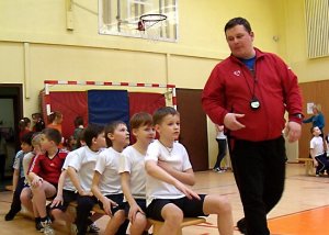 Инцидент с учителем физкультуры: как посодействовать ребенку?