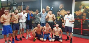 В Краснодар со своими подопечными прибыл тренер, представитель азербайджанской школы профессионального бокса Гариб Оруджов