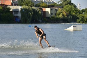 В Краснодаре прошли соревнования по вейкборду