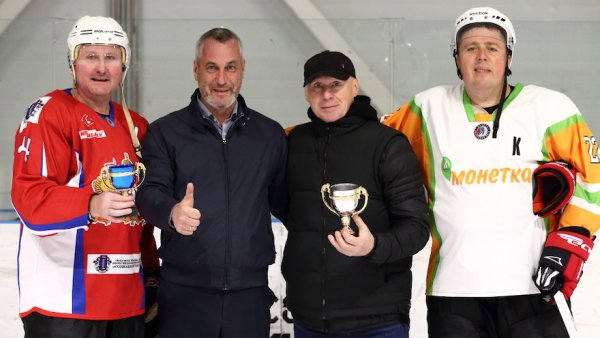Дмитрий Ушаков: «Готовься, Сочи! Мы едем за четвертым дворцом! Это, можно сказать, понт. Но понт хороший»