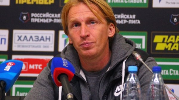Футбольный клуб «Сочи» уволил главного тренера Александра Точилина