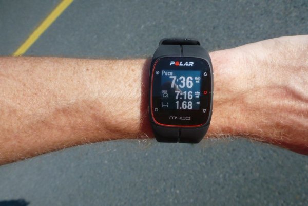 Пульсометр Polar M400