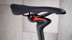 Амортизированный шоссейный велосипед Specialized Roubaix Elite