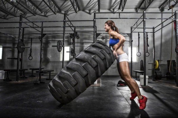 Женщины в CrossFit