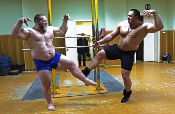 Примерный месячный план тренировок начинающих лифтеров