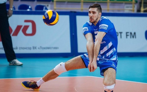 Сочинец, олимпийский чемпион Дмитрий Ильиных, вернулся в Россию