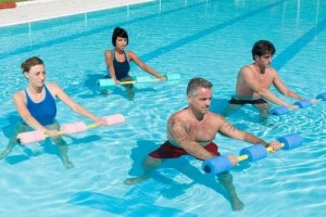 Методика реабилитации больных остеохондрозом в бассене, лечебное плавание
